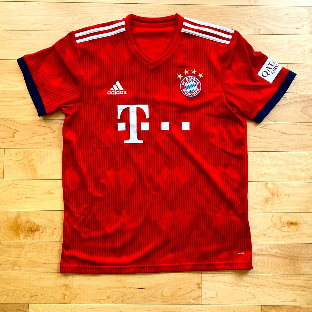 Adidas FC Bayern jersey size M